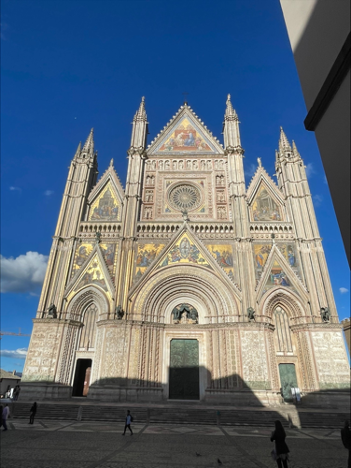 Coming upon the Orvieto Cathedral in the late afternoon
